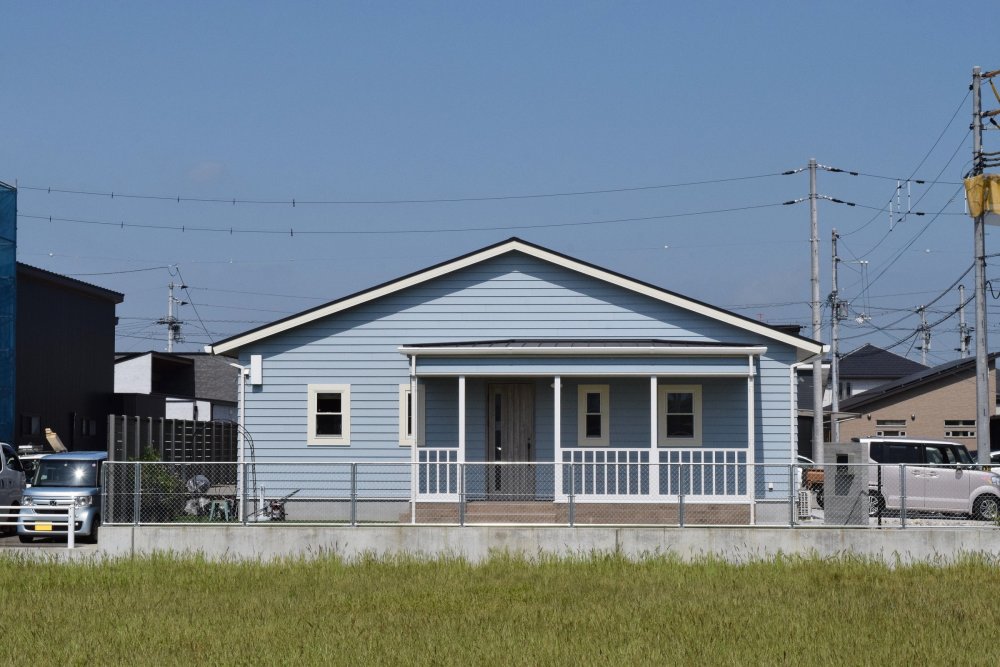 西海岸風の平屋の家