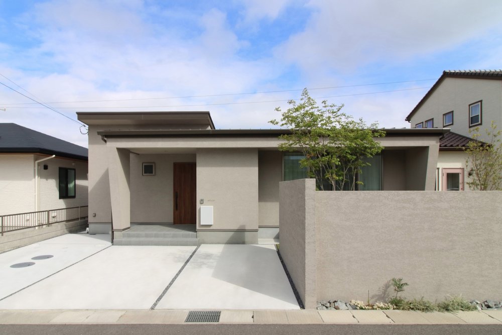 洗練された美と居心地の良さを両立した平屋