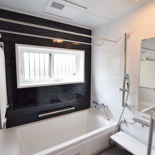 使いやすく大人な雰囲気に浴室・洗面リフォーム