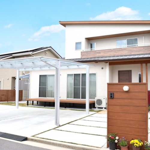 住むほどに愛着が増すナチュラルモダンスタイルの家