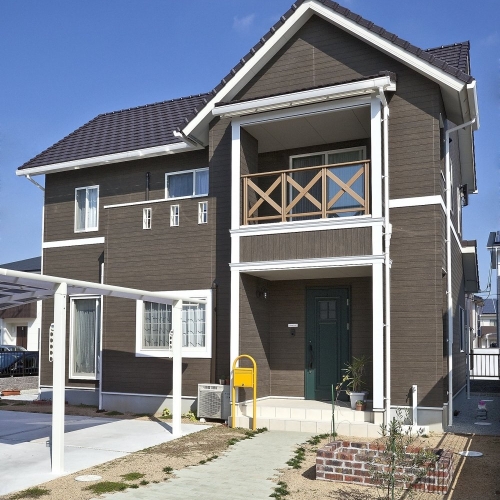 山小屋風の家~北欧風の室内