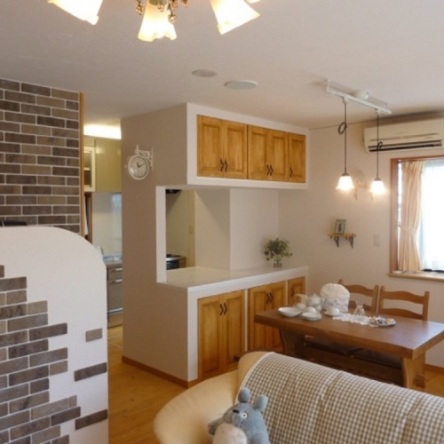 カントリー調の自然素材&外構工事リフォーム