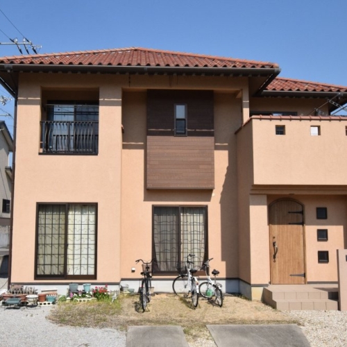 バリの風が吹く癒しのアジアンリゾートの家