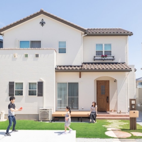 好きなものに囲まれた大人可愛い家